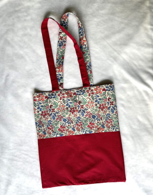 Tote bag